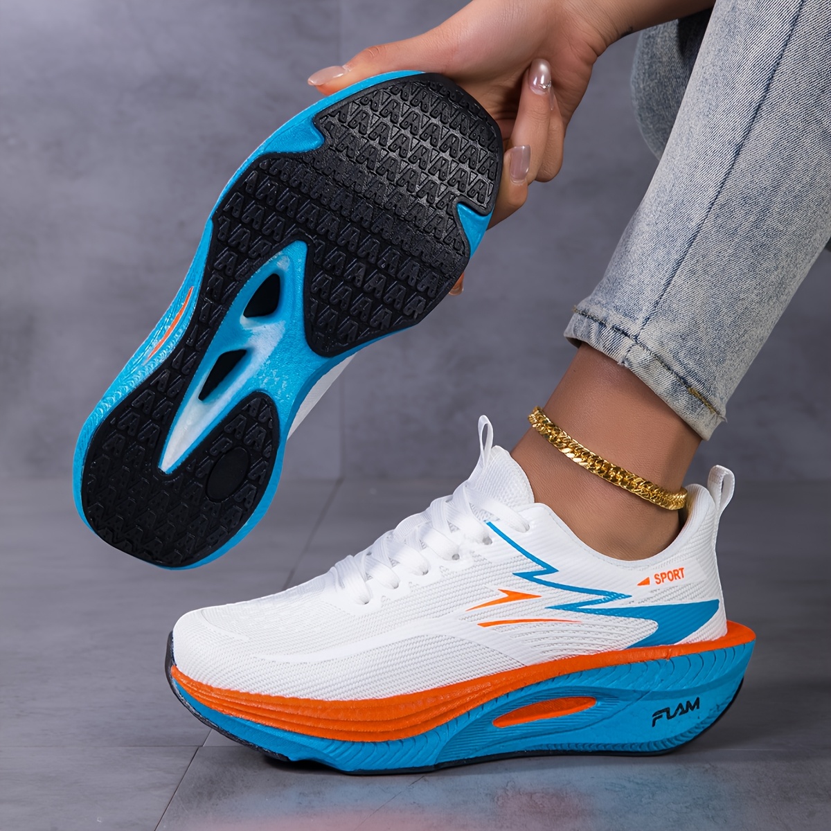 أحذية رياضية نسائية خفيفة الوز - مراجعة Breathable Mesh Athletic Shoes وسعره