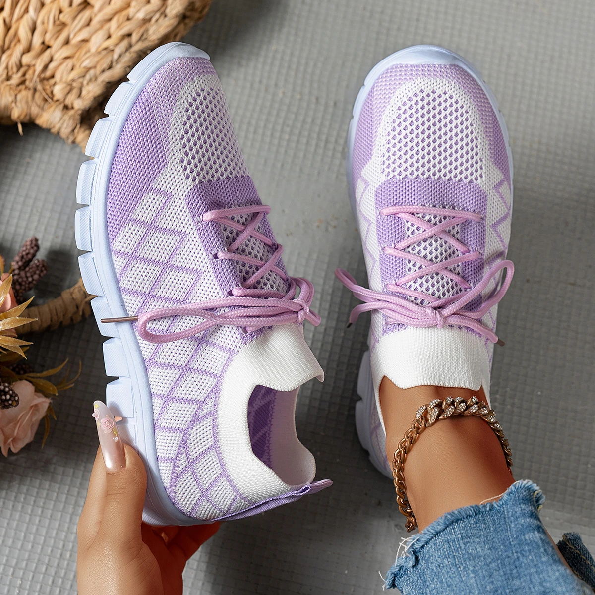 أحذية رياضية نسائية محبوكة بنم - مراجعة Knit Fabric Lace Up Sneakers وسعره