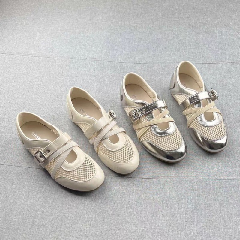 أحذية رياضية جديدة بتصميم منسو - مراجعة Sneakers وسعره